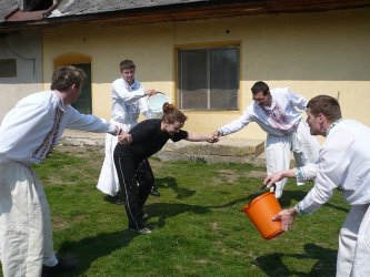 Veľkonočná oblievačka