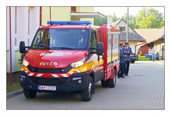 Odovzdávanie hasičského vozidla