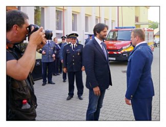 Odovzdávanie hasičského vozidla