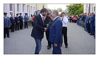 Odovzdávanie hasičského vozidla